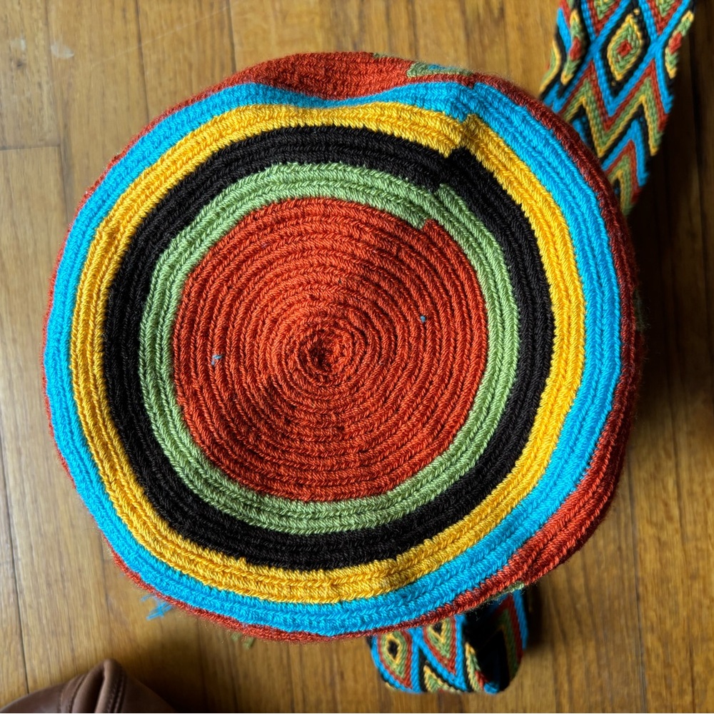 Colombian Wayuu Crochet Macramé Fringe Drawstring Bucket Crossbody Bag - Picture 7 of 7